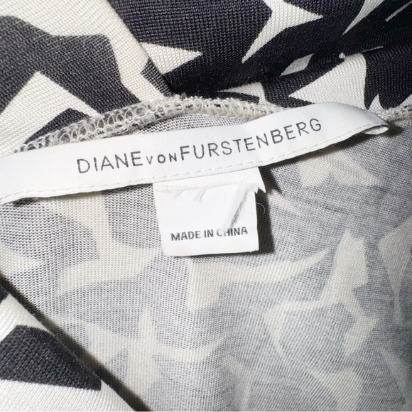 DIANE VON FURSTENBERG Bentley SJ Three Quarter Dress Black White Patterned Dress - Picture 7 of 15